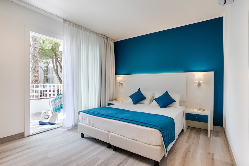 CLASSIC, DOUBLE BED, TERRACE
