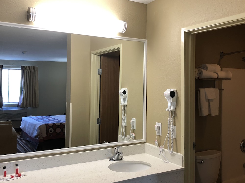 Super 8 By Wyndham S Jordan/Sandy/Slc Area 47/49