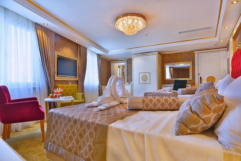 HOTEL EMIRHAN PALACE 47/67