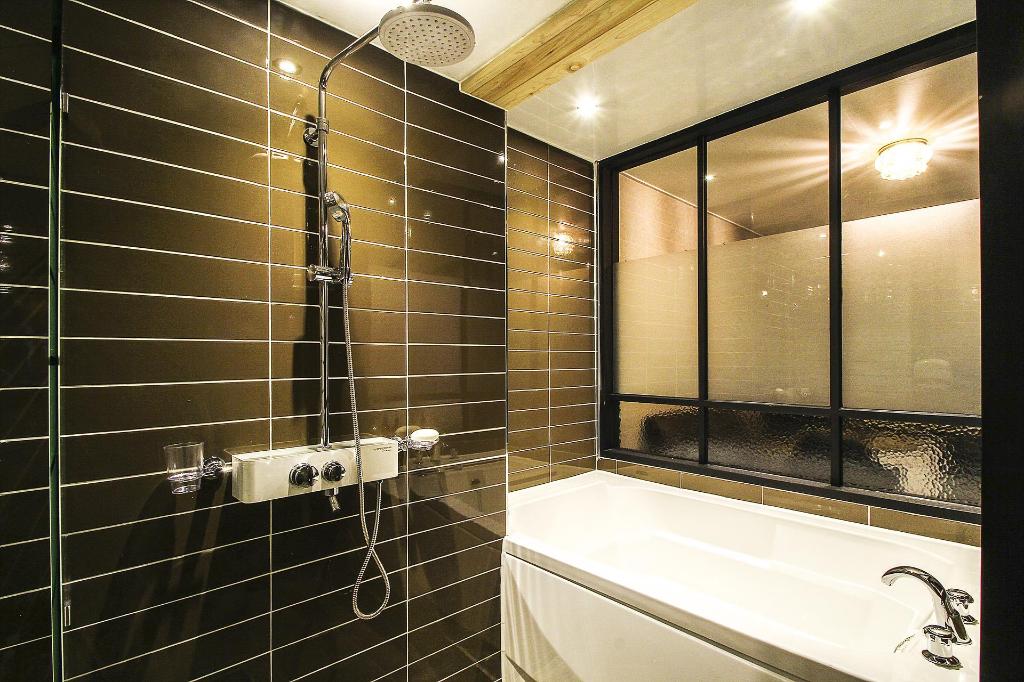 Two Heart Hotel Gimhae 53/55