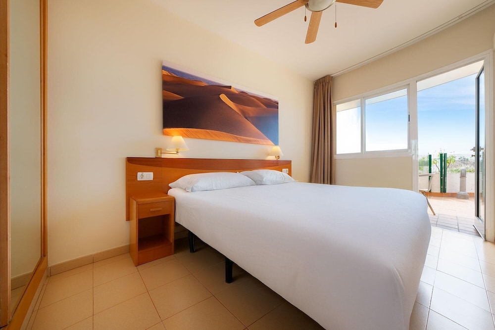 1 BEDROOM, CLASSIC, APARTMENT, POOL VIEW, TERRACE