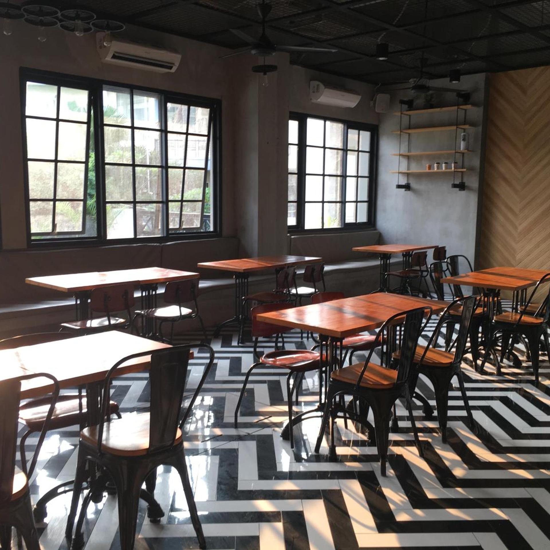 Cleo Hotel Jemursari 9/17