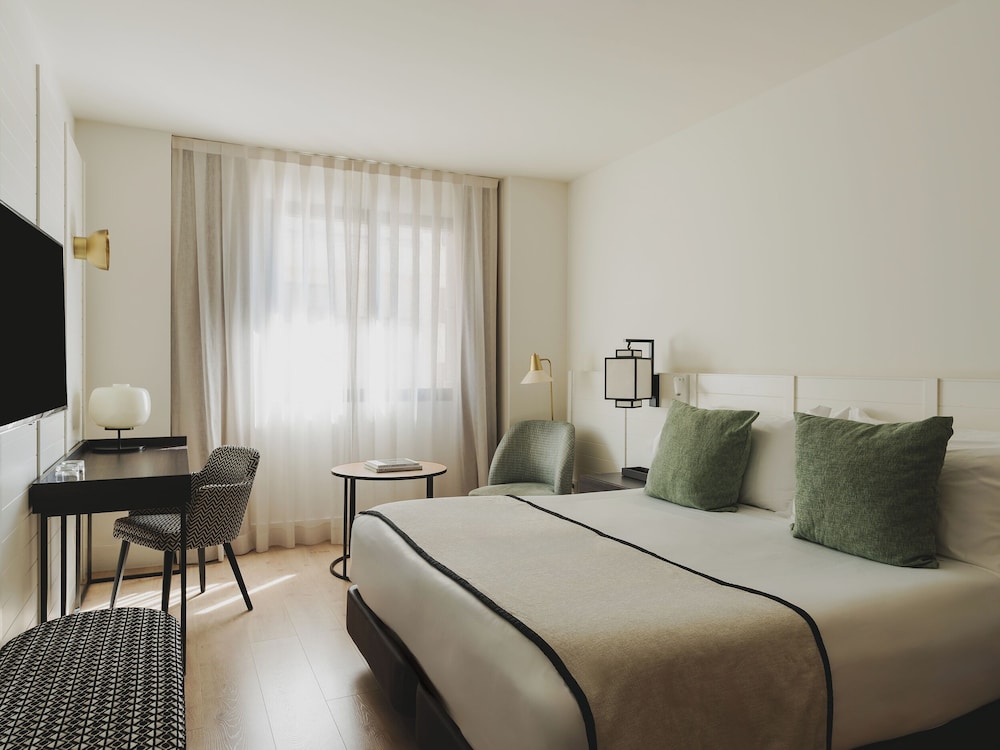URBAN, STANDARD, SINGLE, DOUBLE BED