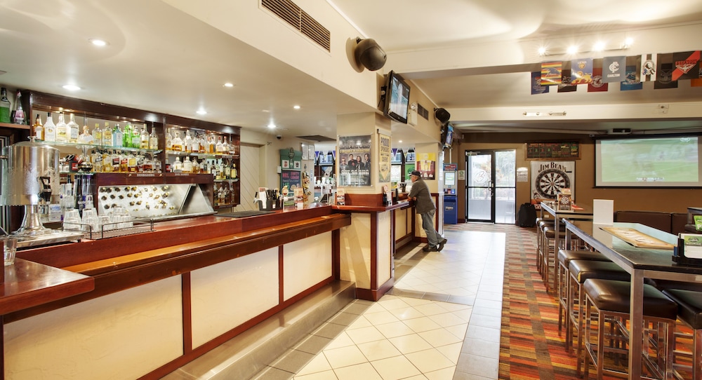 BALACLAVA HOTEL 6/49