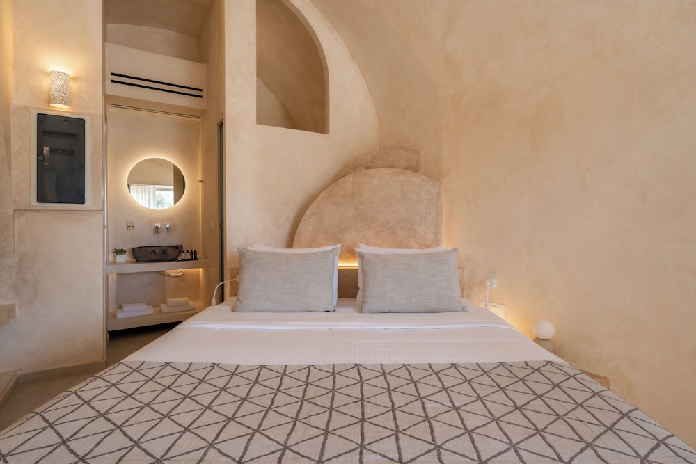 Heyday Luxury Suites 18/66