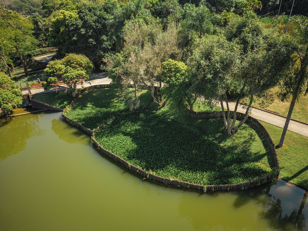 Unique Garden Hotel And Spa 46/49