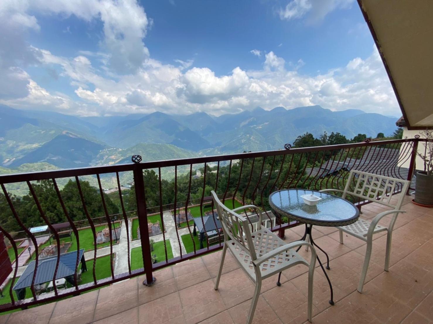 Tsing Ching Baiyun Resort 23/26