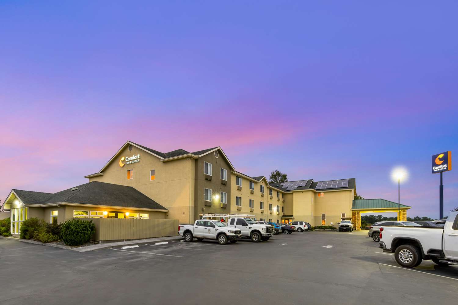 Comfort Inn & Suites Redwood Country 12/13