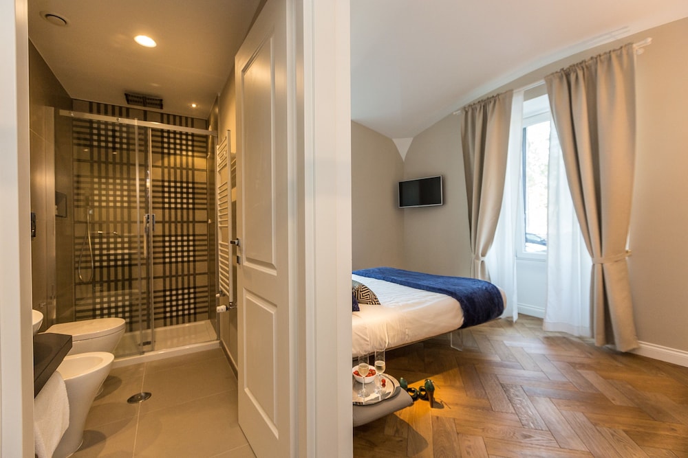 Palazzo Baj Guest House In Trastevere 46/50