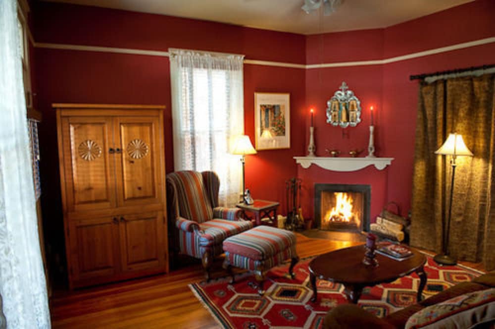 El Paradero Bed & Breakfast Inn 53/79