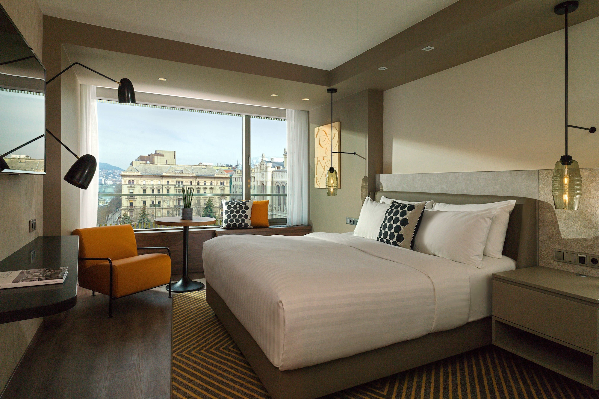 جناح تنفيذي بسرير كينج بإطلالة على النهر، Budapest Marriott Hotel 2/8