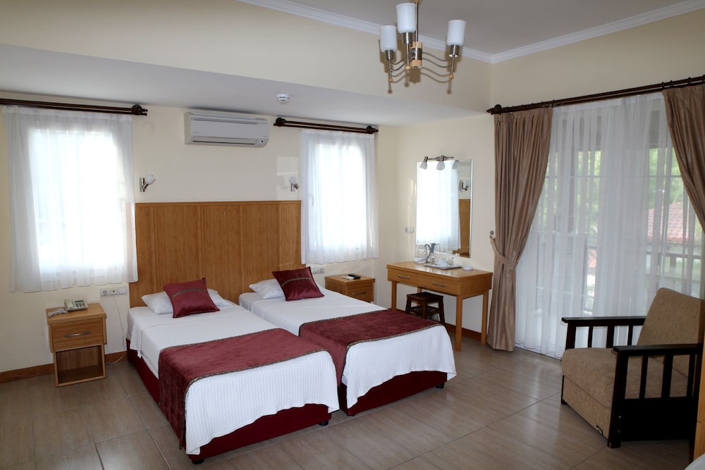 Hotel Dalos 25/62