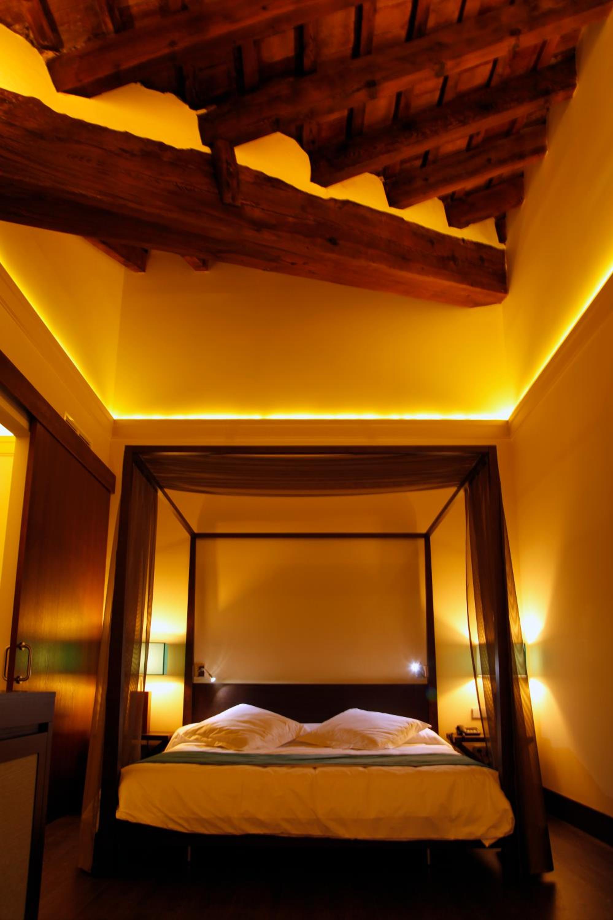 Hotel Spa Martin El Humano 31/47