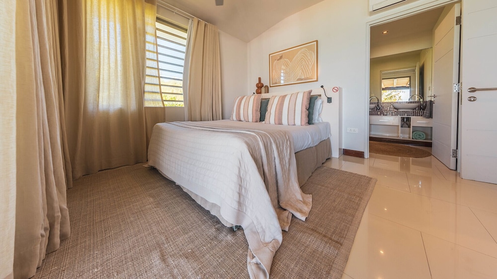 Paradise Beach by Horizon Holidays 19/71
