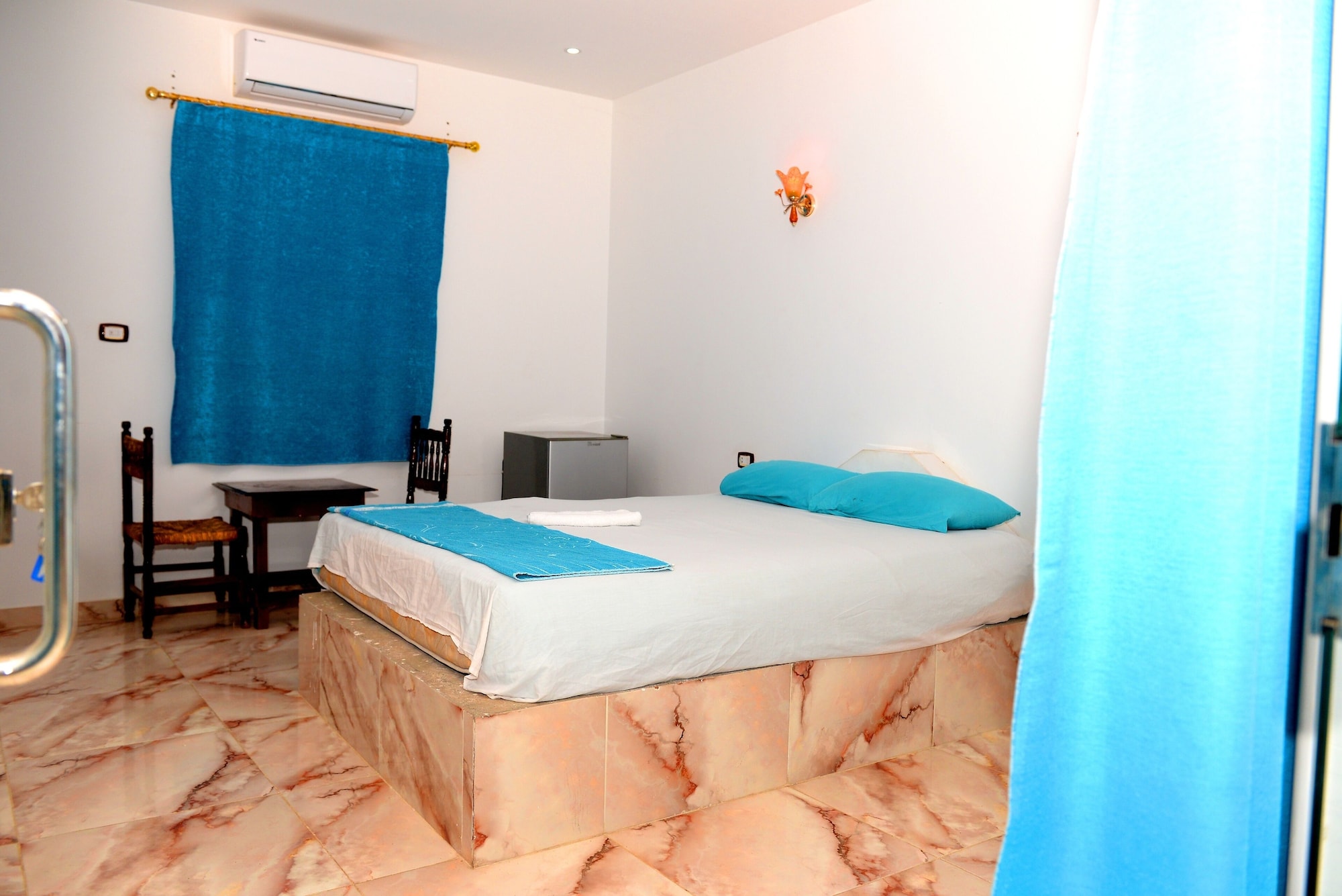 1 BEDROOM, STANDARD, DOUBLE BED, RIVER VIEW