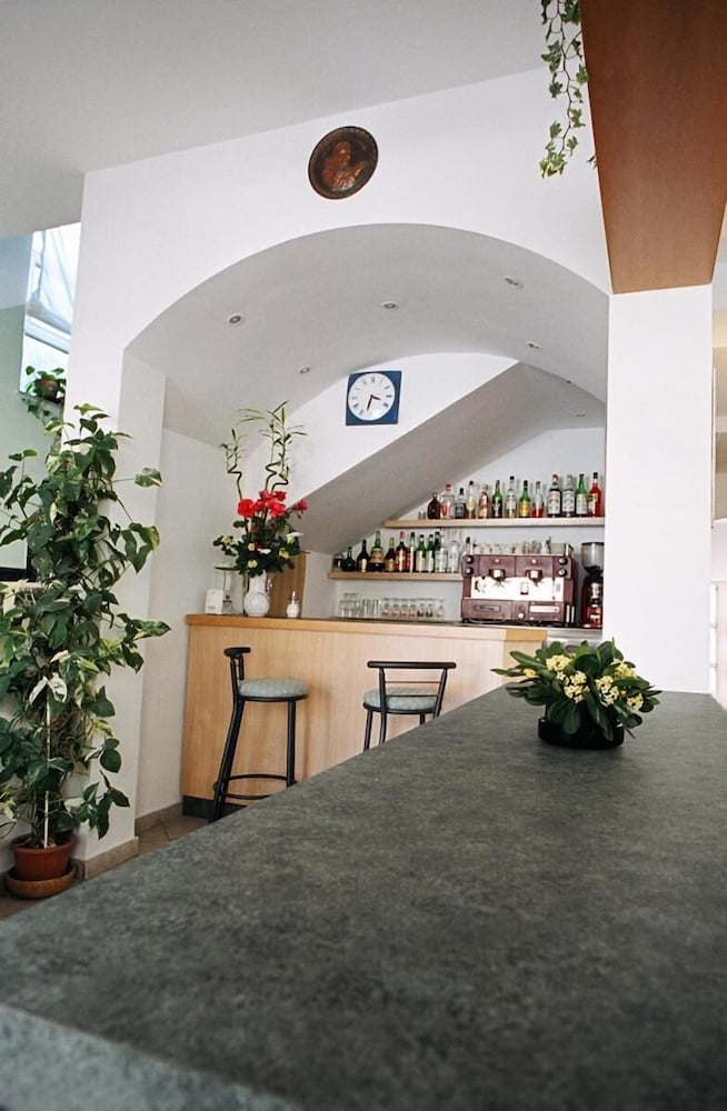 Hotel Trinidad 4/48