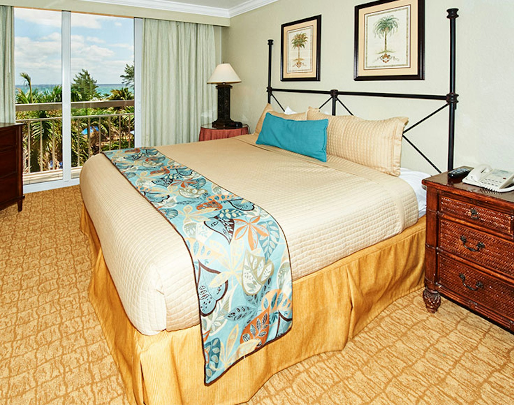 Palm Beach Shores Resort And Vacation Villas 6/19