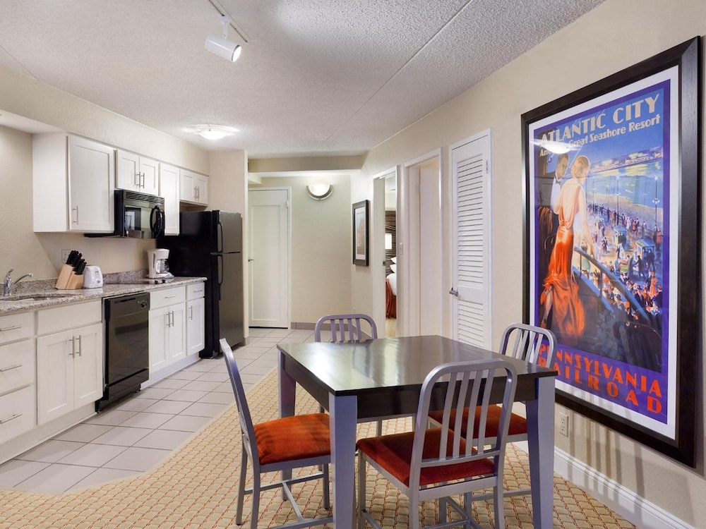 Boardwalk Resorts at Atlantic Palace 21/34