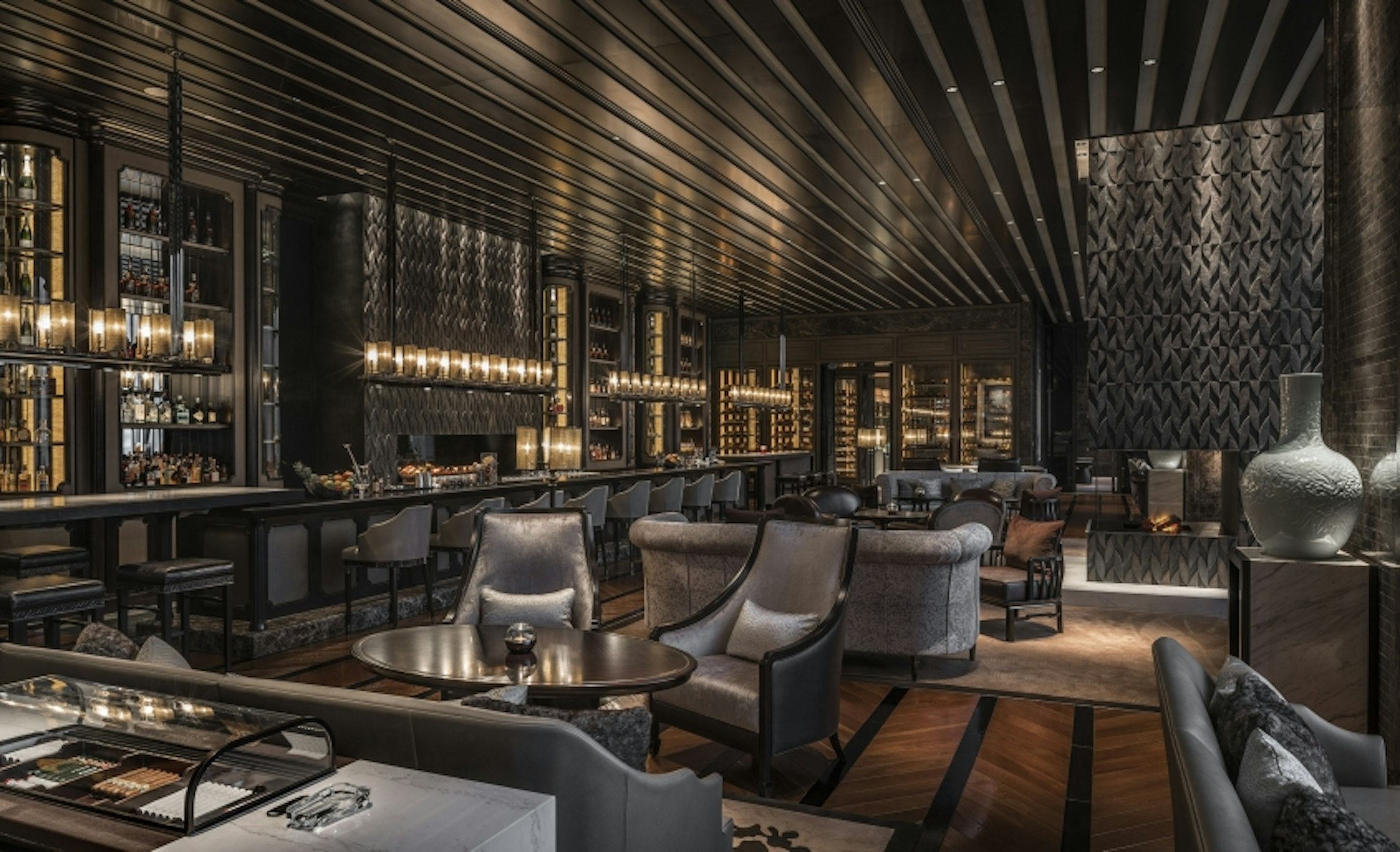 FOUR SEASONS HOTEL TIANJIN 57/84
