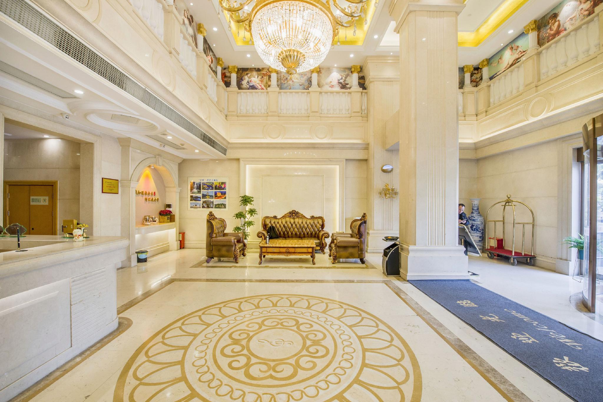 Vienna Hotel (Jiujiang Railway Station) 15/37