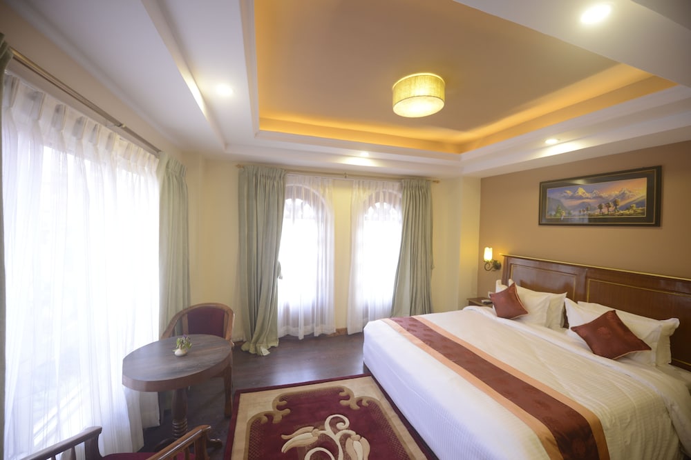Dom Himalaya Hotel 36/73