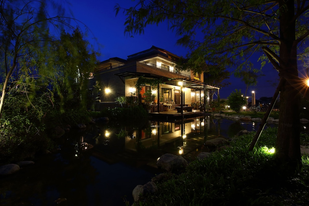 The Wonderland B&B (ex.Si Sen live Pastoral Breakfast) 3/47