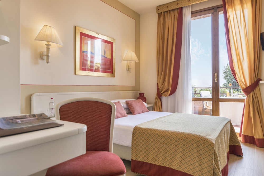 Relais Santa Chiara Hotel 14/64