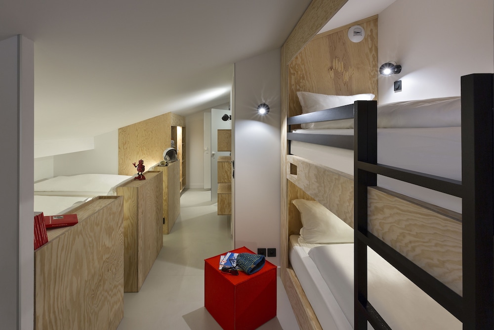 Rockypop Hotel 50/50