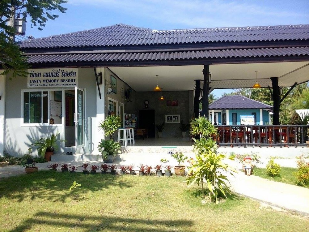 Lanta Memory Resort 16/52