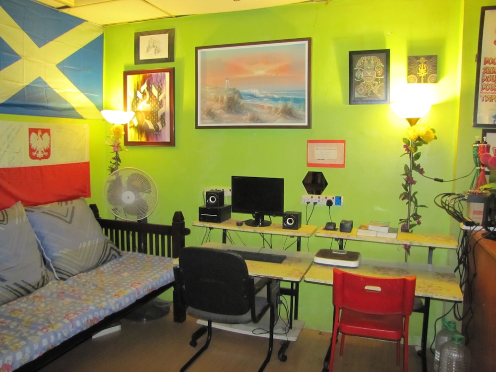 OASIS GUEST HOUSE 25/43