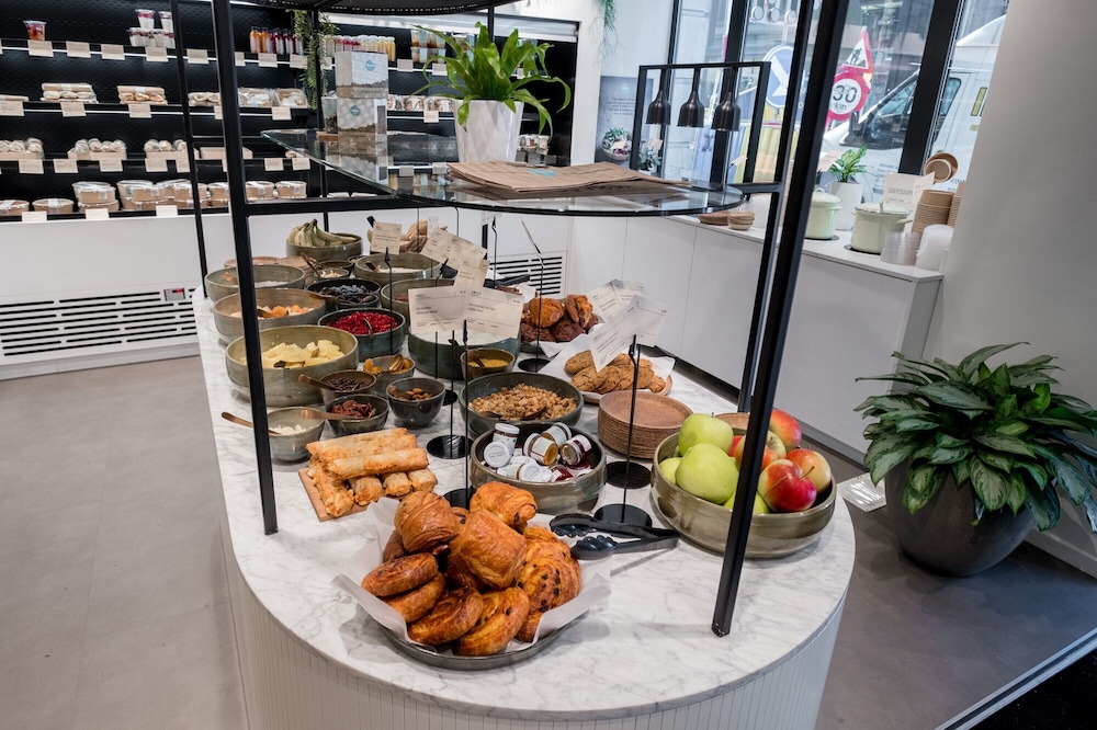 restaurant-cafeteria