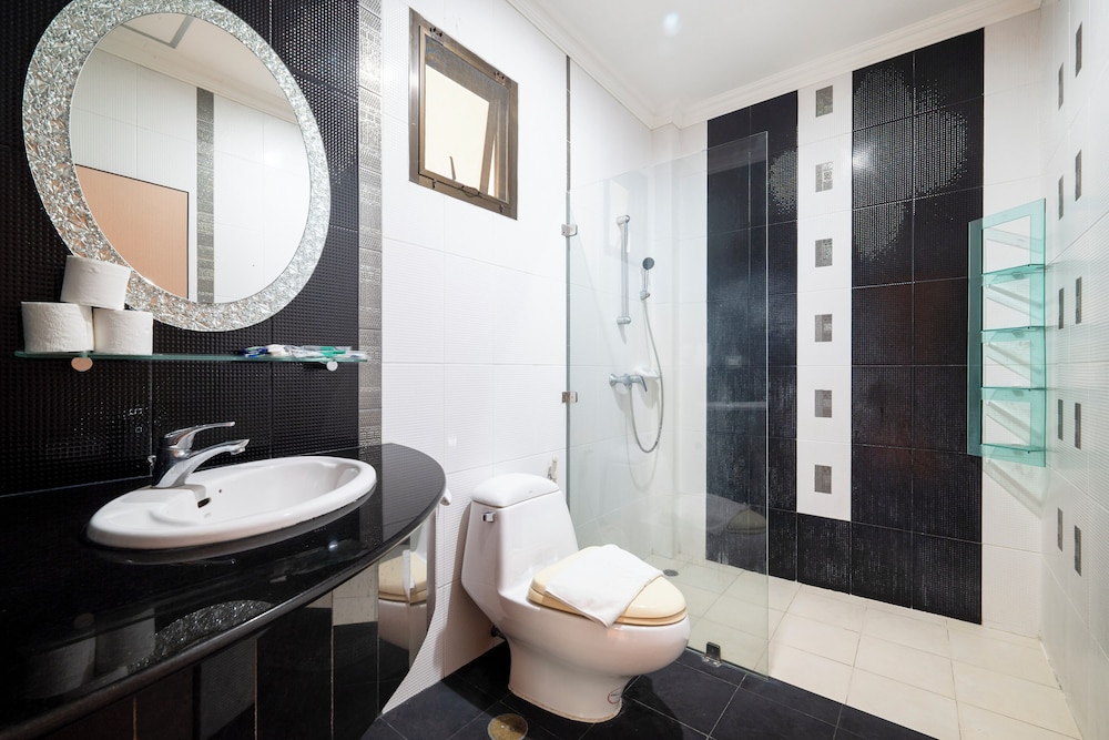 Selina Place 41/50