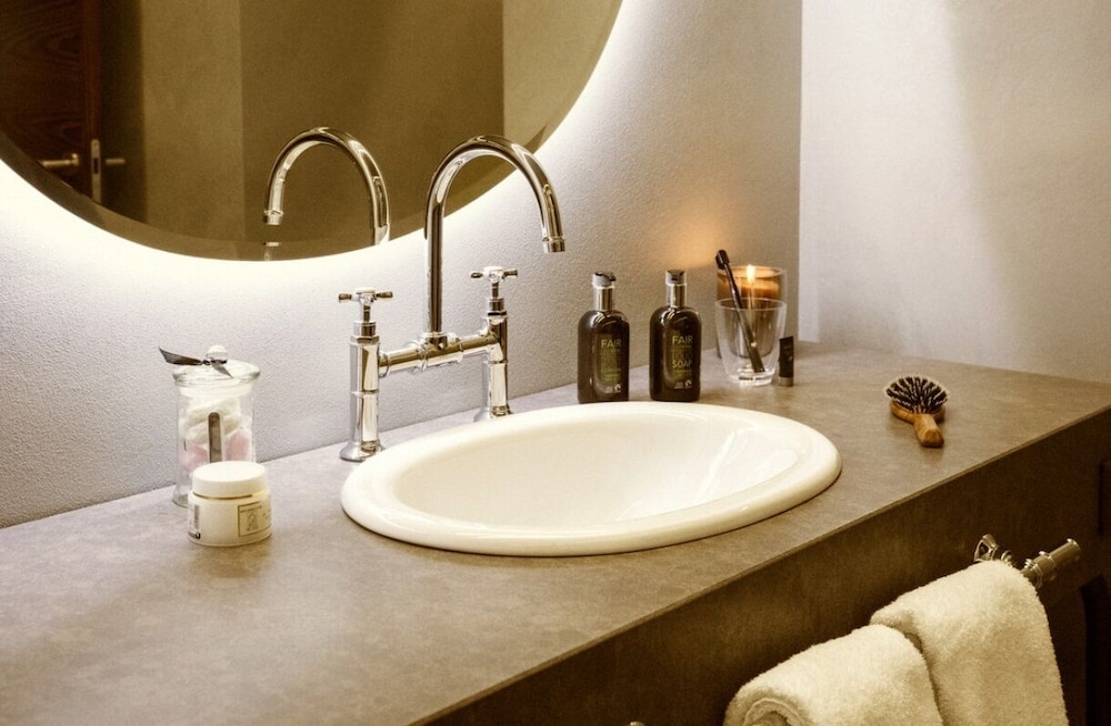 غرفة بريميوم بسرير كينج بشرفة، Valsana Hotel & Appartements 5/5