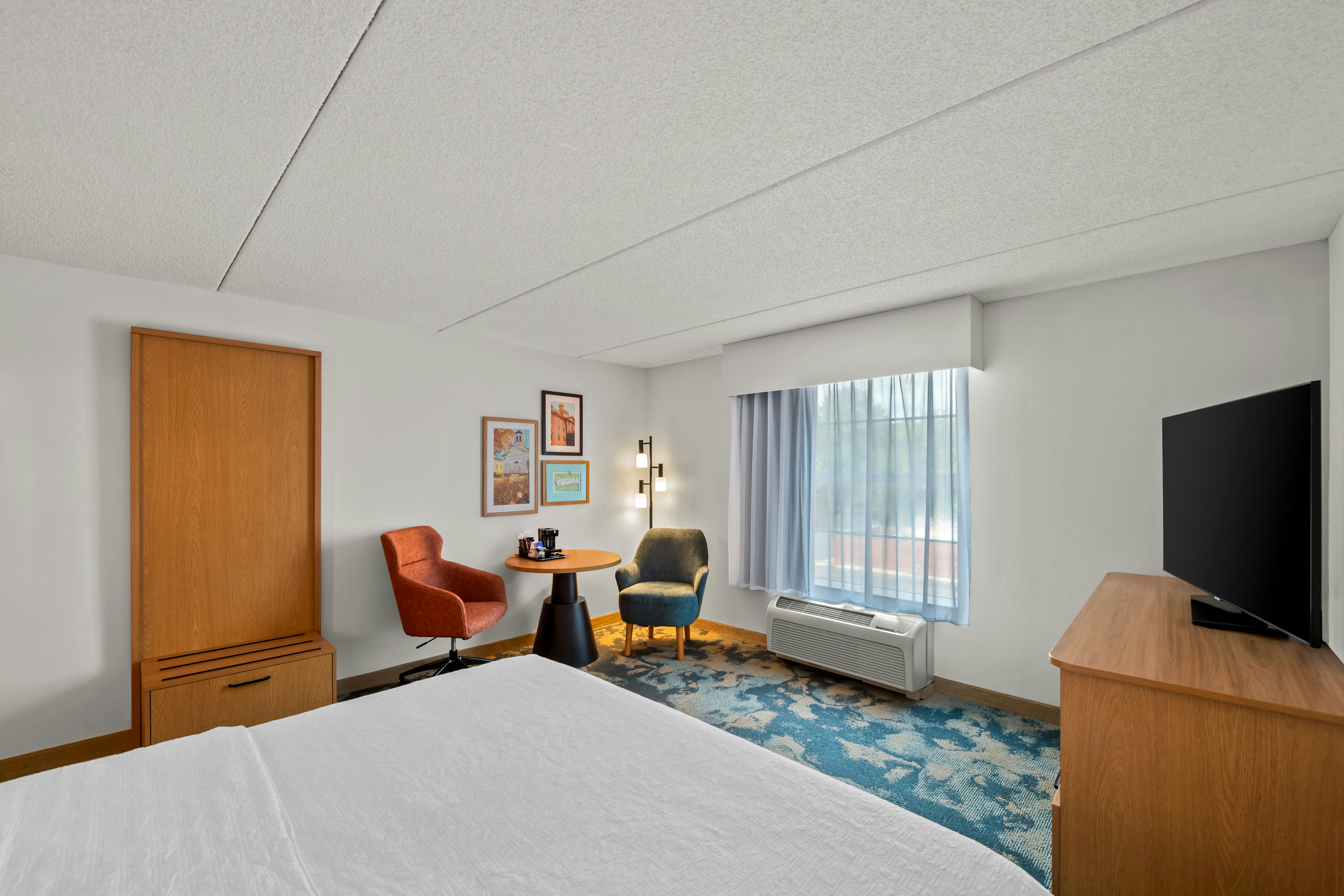 ROOM, KING BED