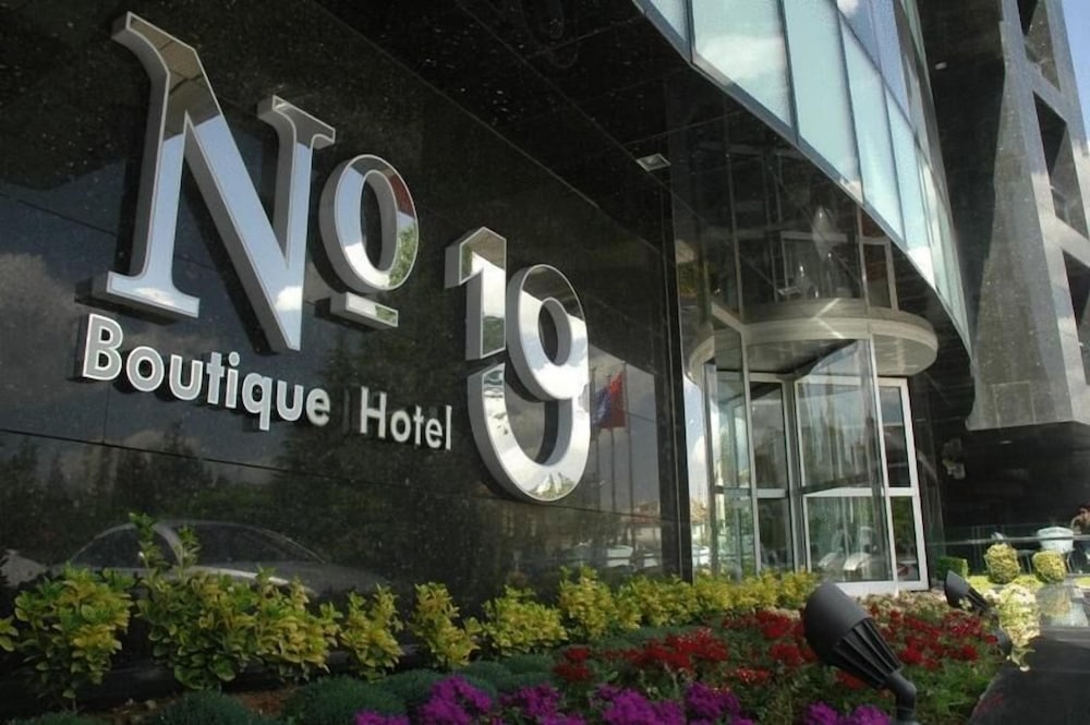 No 19 Boutique Hotel 5/69