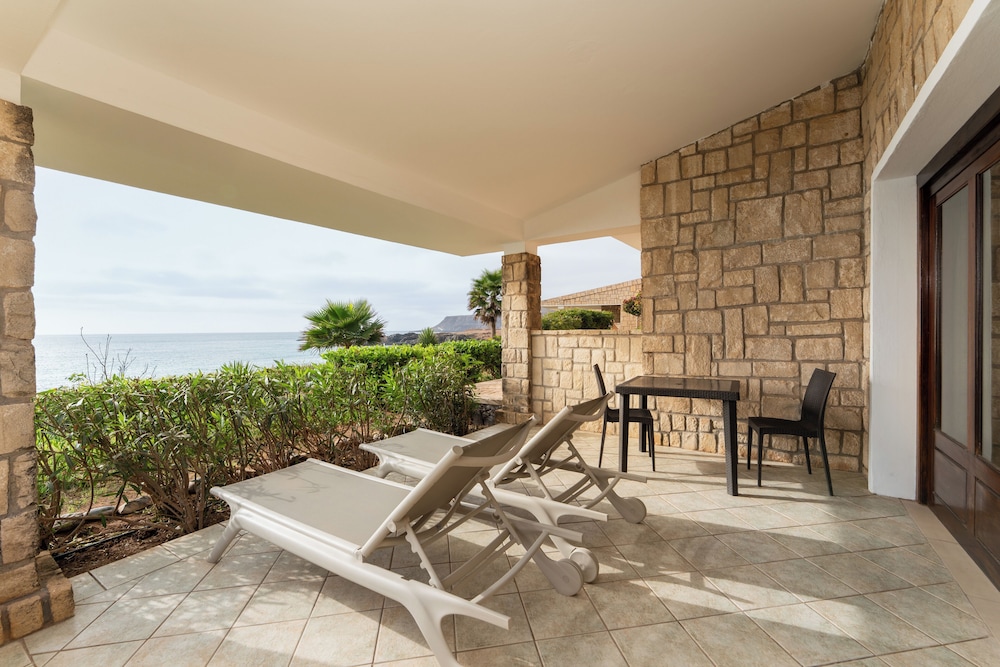 Ahg Marine Club Beach Resort 35/60
