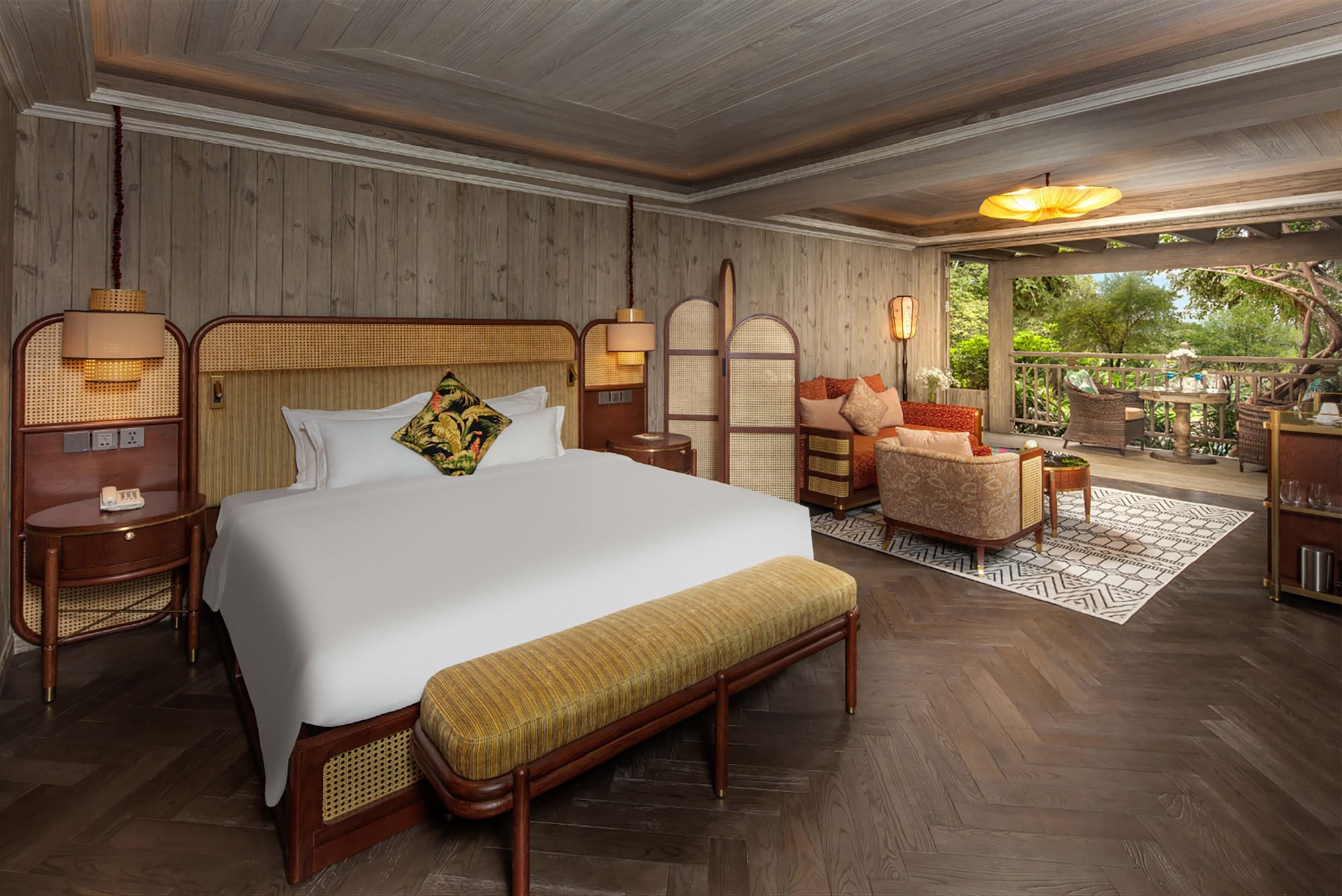 Suite, King Bed, Riverside
