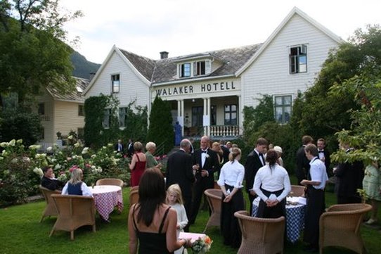 Walaker Hotel 42/43