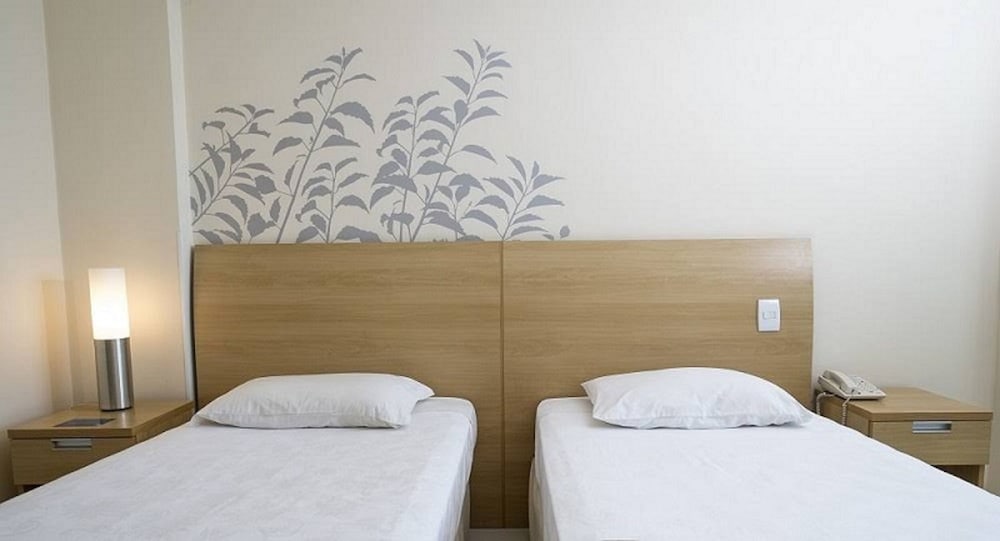 Golden Tulip Macae 12/36