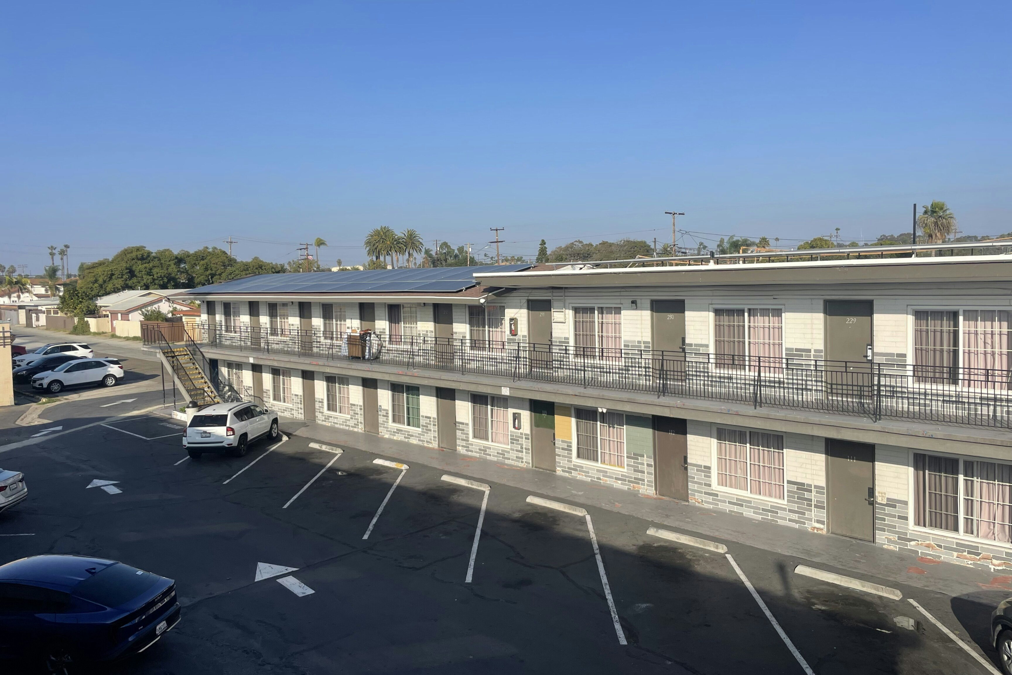 Big 7 Motel 6/34