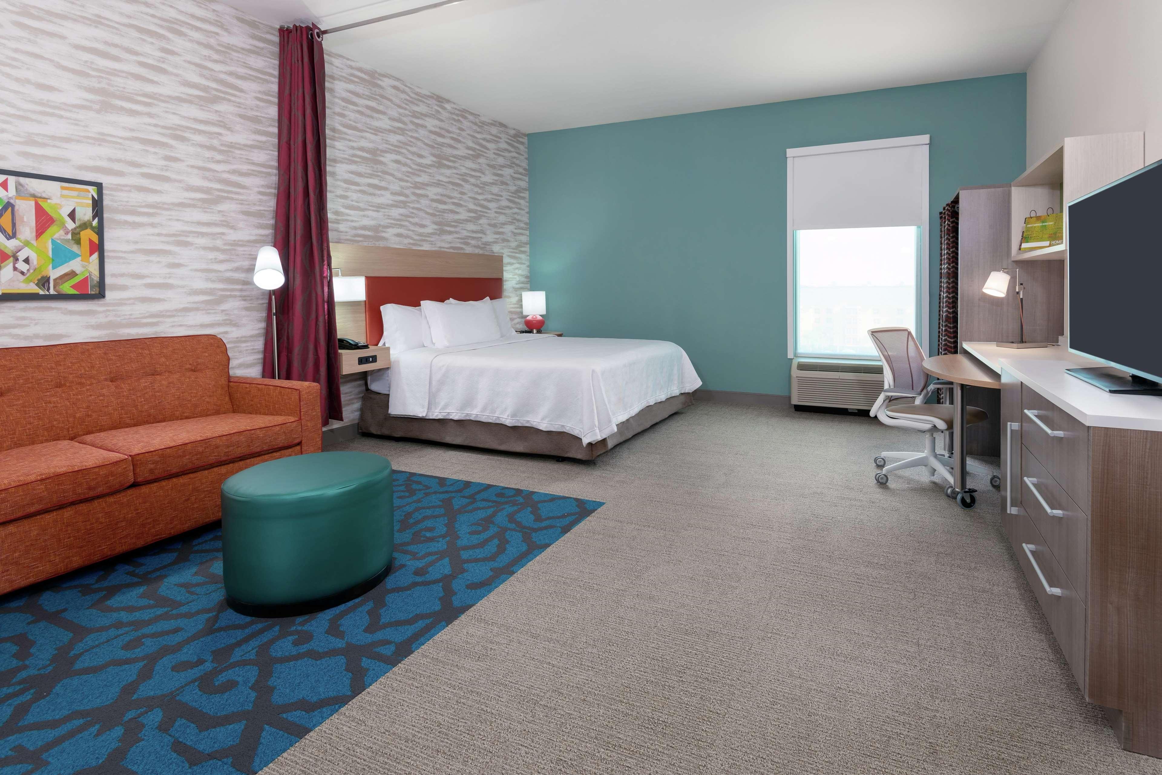 STUDIO, SUITE, KING BED, ACCESSIBLE