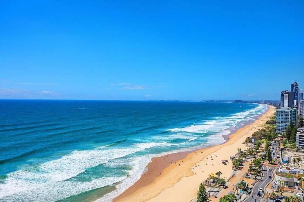 Zenith Ocean Front Apartments 35/50
