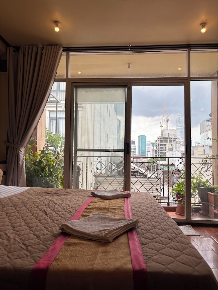 Bi Saigon Hotel 48/60