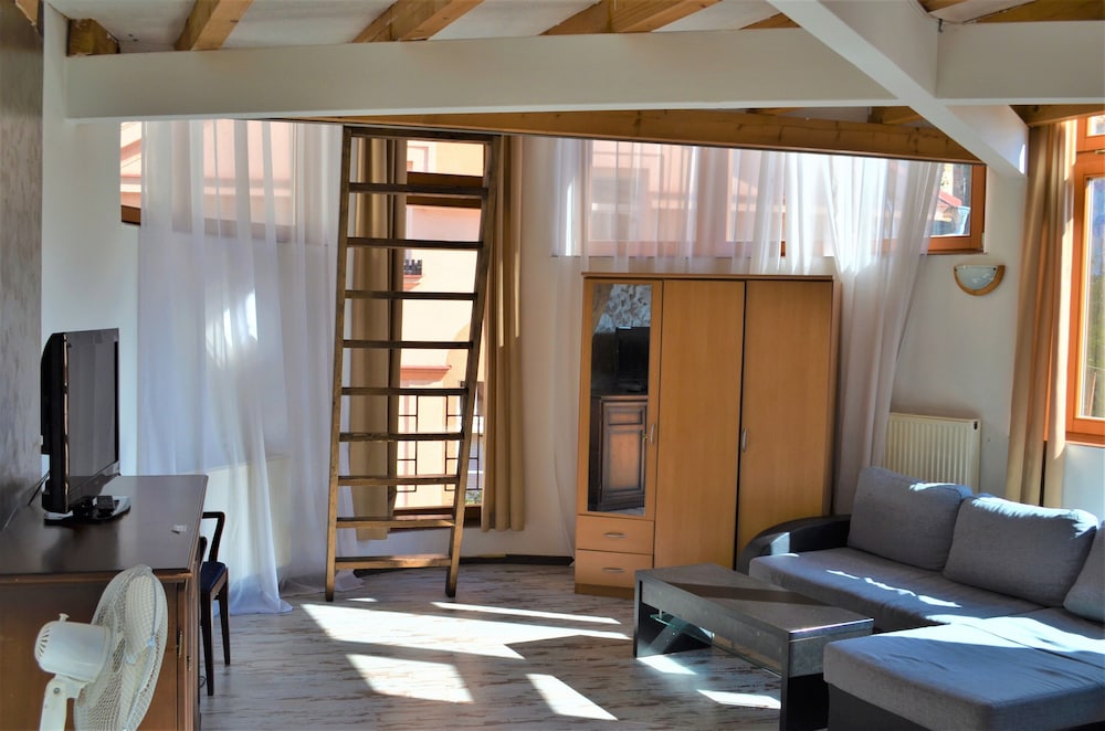 Hotel Petr 45/64