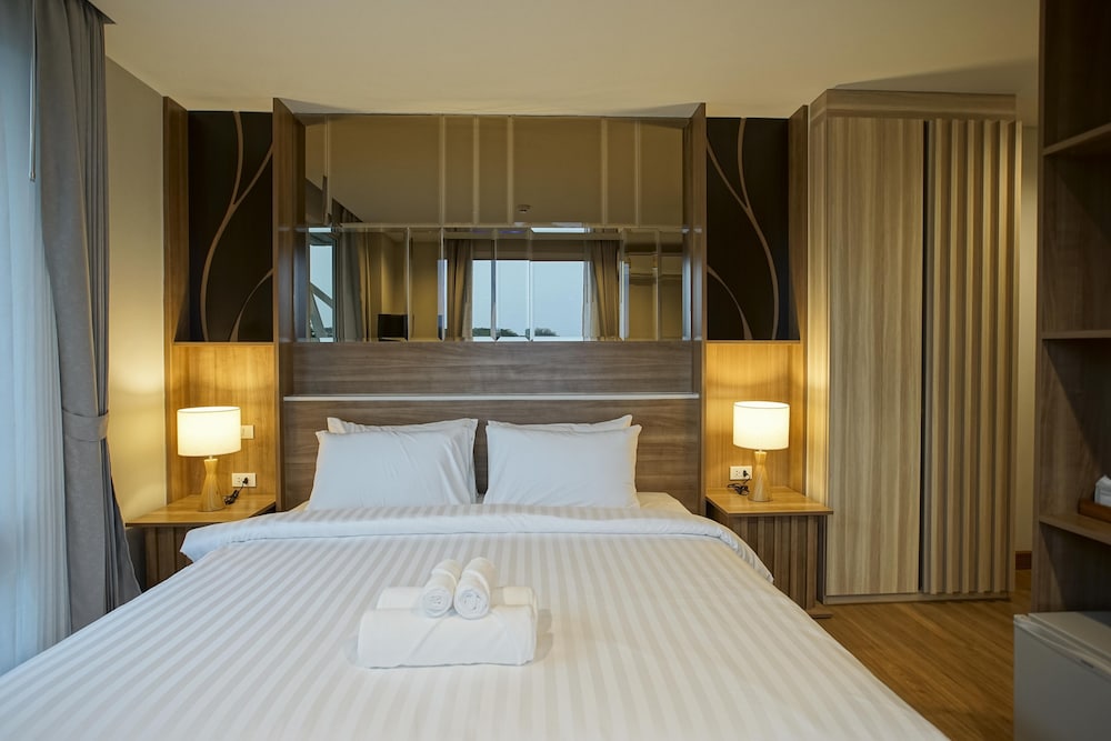 Nantra Chiangmai Riverfront Hotel 13/50