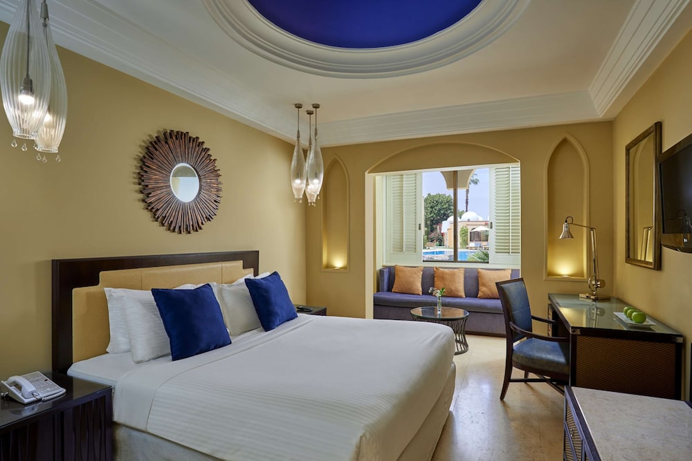 SUPERIOR, KING BED, GARDEN VIEW