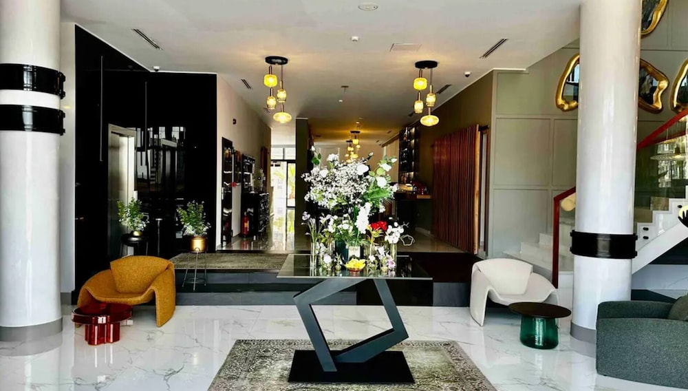 Hotel Onyx By Luna 51/61
