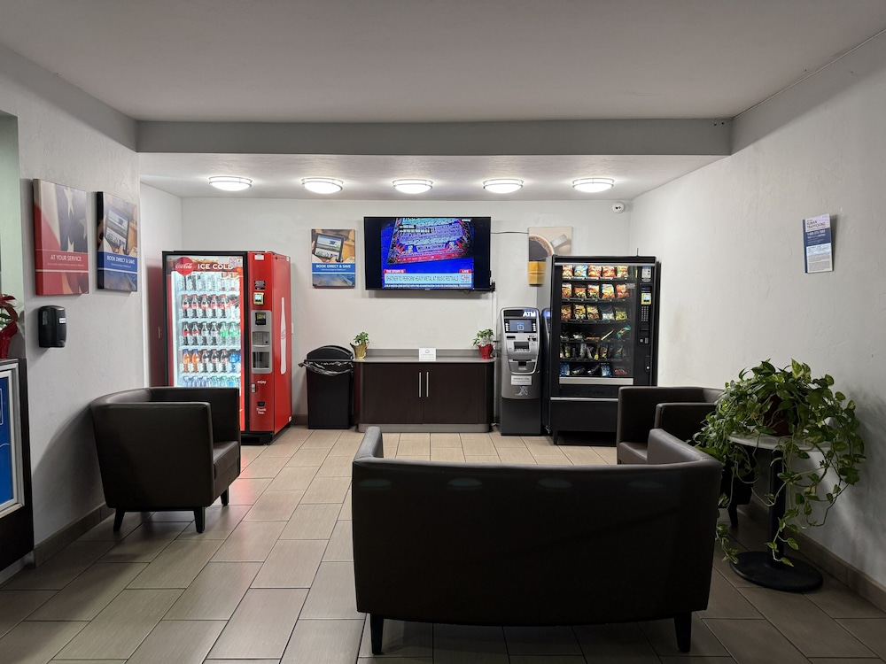 Motel6 Tucson, AZ- Downtown 38/53