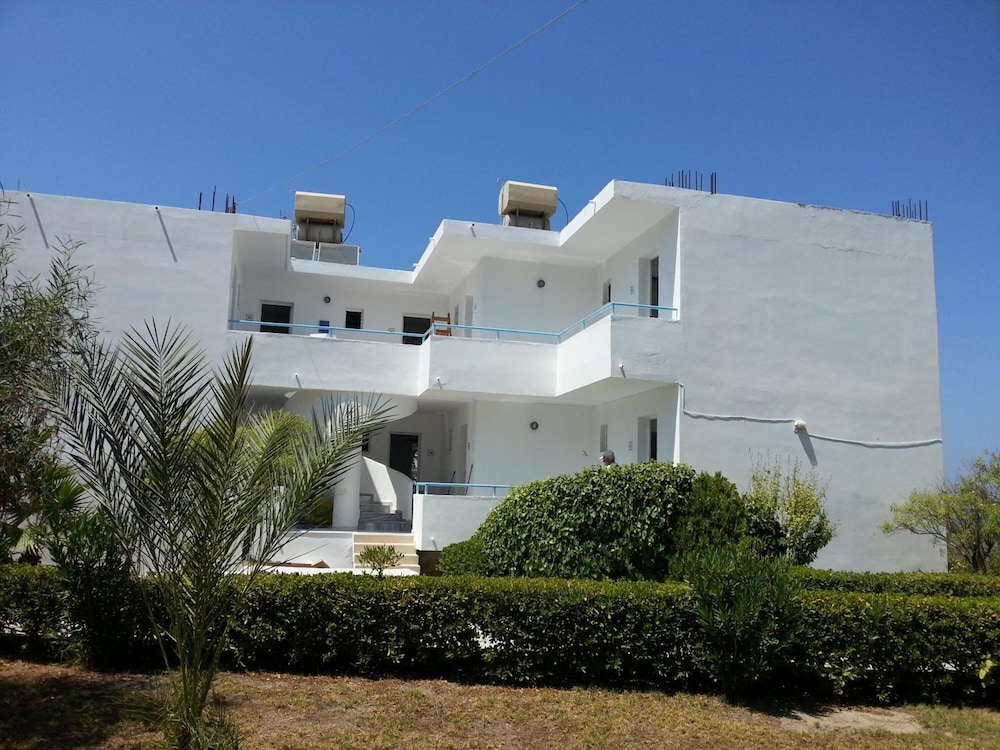 Sea View Apartments 2/45