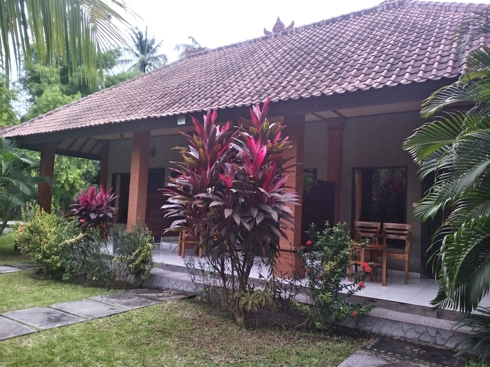 Suka Sari Cottages 3/71